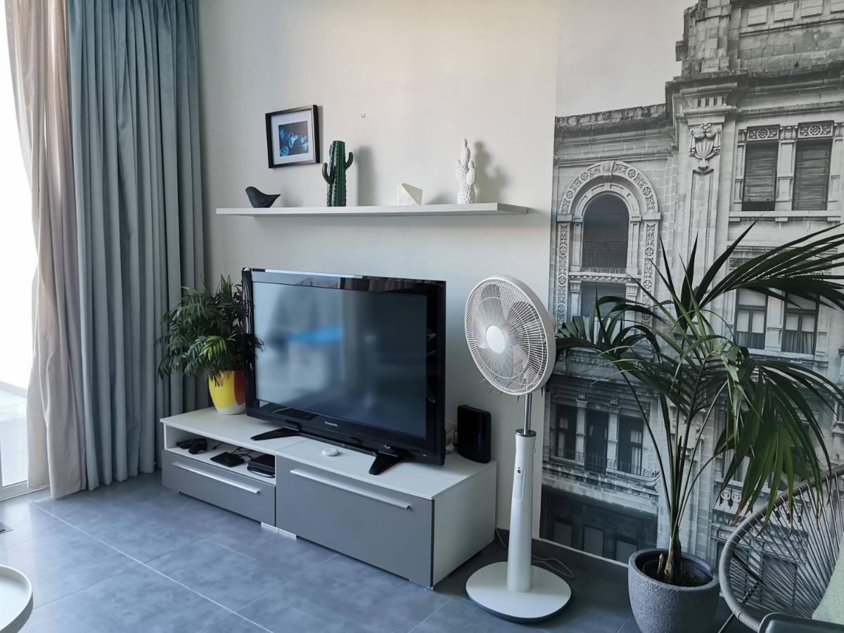 Duplex Maisonette With Heated P-Pool And Jacuzzi Saint Julian's Ngoại thất bức ảnh